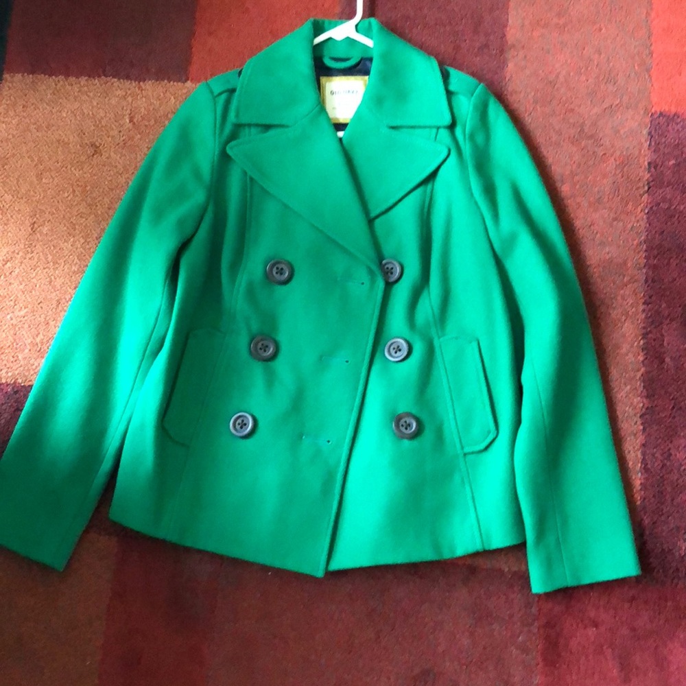 Green pea coat
